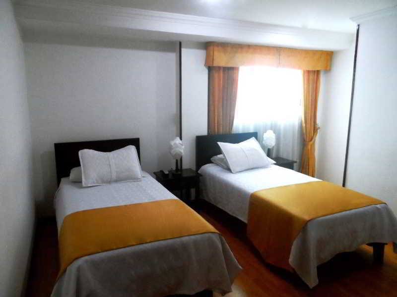Hotel Ferrovial Corferias Bogota Exterior photo